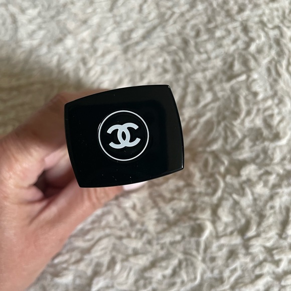 CHANEL Vitalumière SPF 15 Foundation 40 Beige - New - rare find, discontinued - Picture 11 of 16